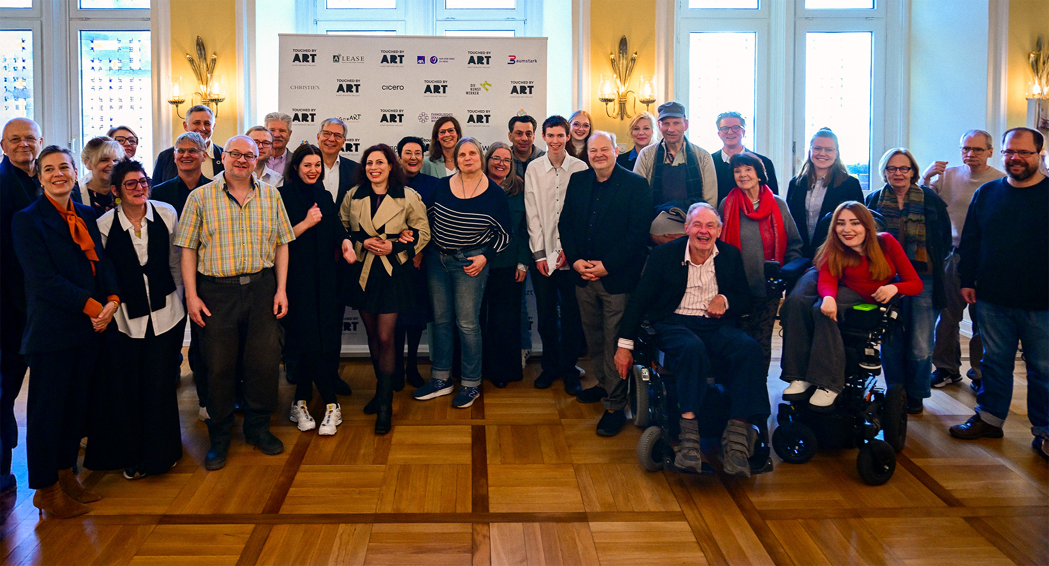 Ein Gruppenfoto aus dem Event im Rathaus